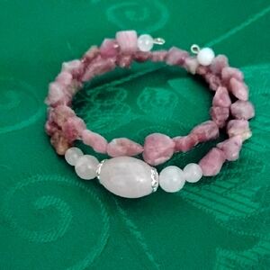 🩷Hand Crafted Rose Quartz And Raw Pink Tourmaline Bracelet🩷